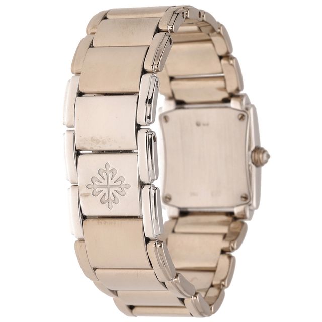 Patek Philippe Twenty-4 4908/200G Image 3